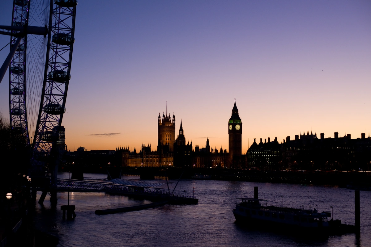 ночной Лондон, биг-бен, темза, мост, колесо обозрение, река, красные, синие, фиолетовые