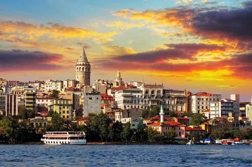 стамбул, турция, дома, город, небо, облака, море, теплоход, голубые, бежевые