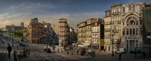 Португалия, Порту, дома, люди, панорама, улица, серые, бежевые