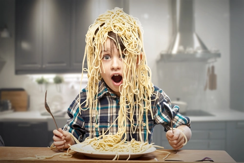 детские, ребёнок, юмор, спагетти, для кухни, тарелка, стол, бежевые, серые