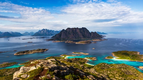 Норвегия, горы, Лофотенские острова, небо, скалы, облака, море, синие, голубые, зелёные
